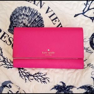 New Kate Spade carryall travel wallet